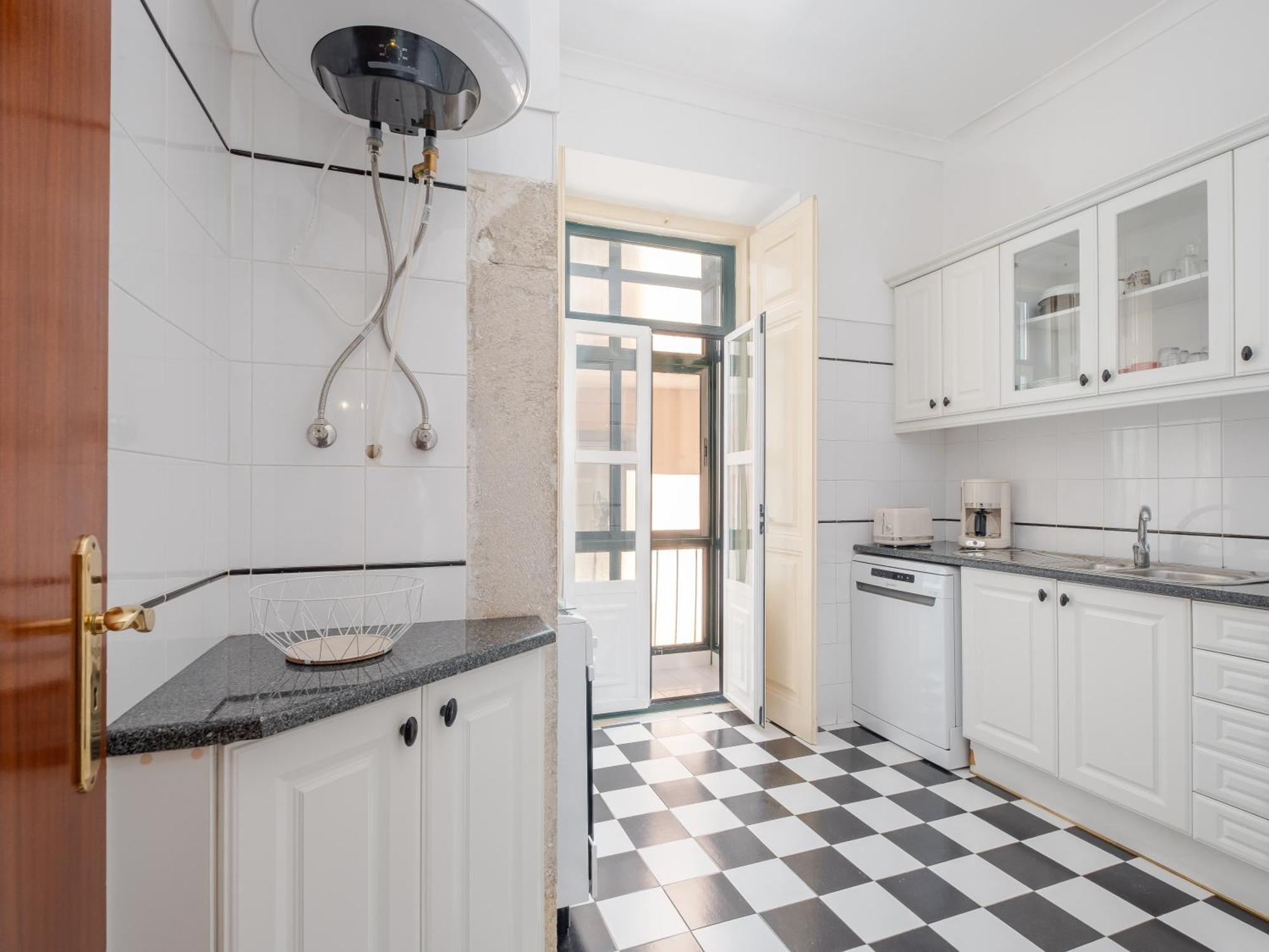Cool Apartment Near Alfama Лиссабон Экстерьер фото