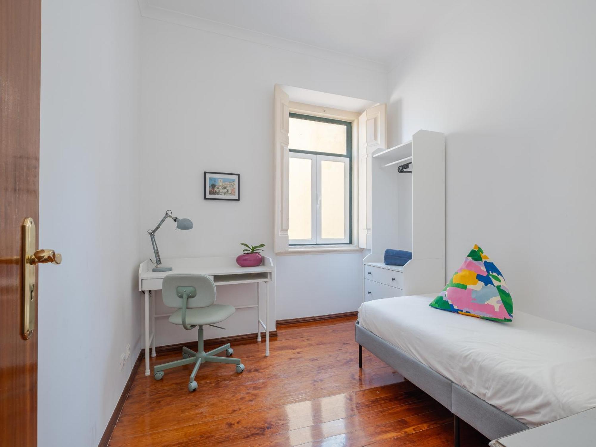 Cool Apartment Near Alfama Лиссабон Экстерьер фото